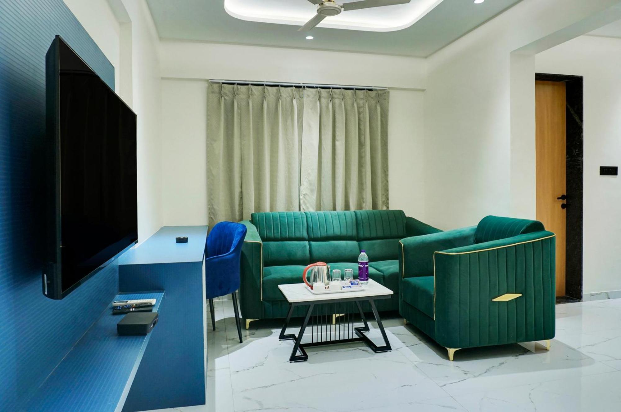 Palm Suites Baner- Indian Nationals Only Pune Exterior photo